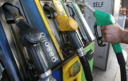 Benzina e gasolio, non solo colpa delle accise: ecco perché il prezzo continua a salire