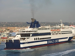 Ragazza catanese: «Io violentata sul traghetto». Sotto accusa l'addetto alle cabine della nave