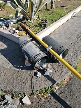 Catania: cestini divelti dal palo di sostegno in piazza Borsellino