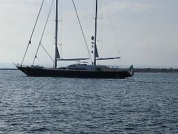 I Berlusconi in vacanza in Sicilia: lo yacht di famiglia è al largo dell'Isola delle Correnti