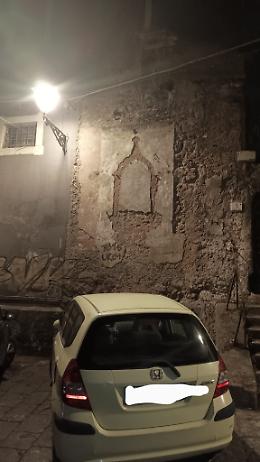 Catania: quel che resta dell'edicola votiva