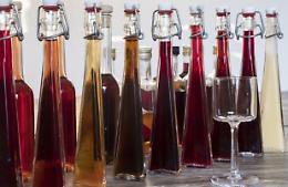 Riscoprire il rosolio scavando nella tradizione siciliana