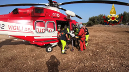 Laghetti d'Avola, turista belga di 15 anni soccorsa con un elicottero dei vigili del fuoco