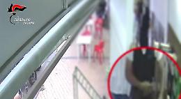 Ferì a coltellate un uomo dopo una lite a Riposto, arrestato l'aggressore