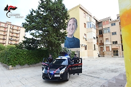 Aggredisce i carabinieri durante un controllo in strada, denunciato un 49enne