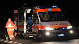 Donnalucata, cade da una scala mentre sistema una grondaia: 18enne in ospedale