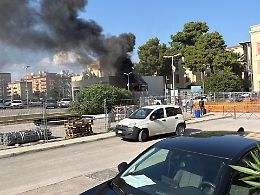 Incendio all'ospedale Civico di Palermo, a fuoco un generatore: paura in pronto soccorso