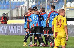 Catania, apoteosi rossazzurra al Massimino: la vittoria sulla Salernitana fa sognare la città