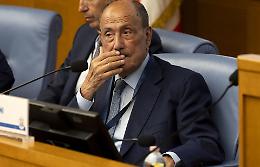 Regione siciliana, Schifani e l'ultimo scandalo: il governatore tentato dal passo indietro «ma nulla sarà più come prima»