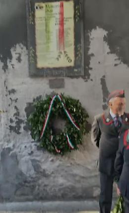 Porta Uzeda, l'Oltraggio ai Caduti: La Vergogna di un Muro Dimenticato