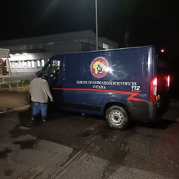 Allarme bomba al centro di smistamento delle poste di Catania: l'ordigno perfettamente riprodotto era finto 