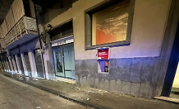 Colpo col botto al bancomat dell'Unicredit di Palagonia: presi tutti i soldi del bancomat 