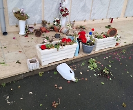 Caprette nel cimitero di Lentini: scatta la querela del Comune