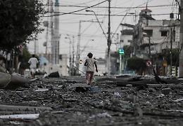 Nuove regole e liste nere a Gaza: da domani stop di Israele a 37 ong umanitarie. &laquo;Condanna a morte per centinaia di bambini&raquo; 