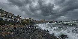 Acireale, per l'allerta meteo rossa ordinata l'evacuazione immediata a Capo Mulini e Santa Maria La Scala