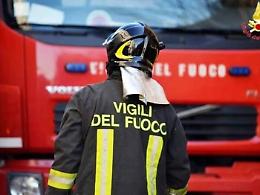 Favara, minicar sparita nel nulla e ritrovata bruciata: caccia ai responsabili