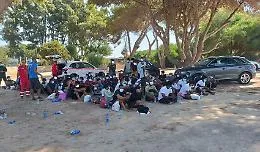 Portopalo, 80 migranti raggiungono la spiaggia di contrada Pantanello