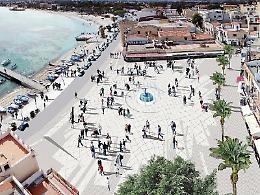 Sabbia, alghe, cantieri: la borgata nel mare dei dubbi