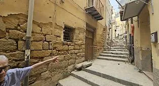 Crollo in via Saponara ad Agrigento: sgomberato un B&B, convocato un tavolo tecnico