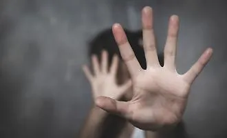 "Mi ha picchiata e chiusa in casa": il grido d'aiuto al 112 evita la tragedia