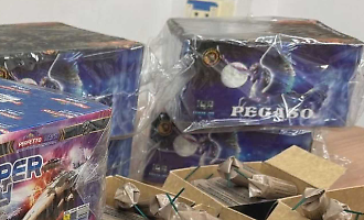 Ad Agrigento sequestrati oltre 900 di fuochi pirotecnici: denunciato un ambulante