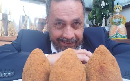 Arancino o arancina? Si presenta a Favara il libro che mette fine alla storica sfida dello street food siciliano
