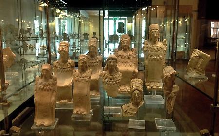 La notte si accende di mito: il Parco apre il Museo Griffo a 1 euro nel segno di Demetra