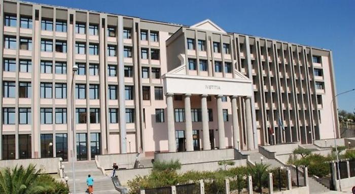 Inchiesta appalto strada della Mosella: scena muta degli imprenditori, l'ingegnere respinge le accuse