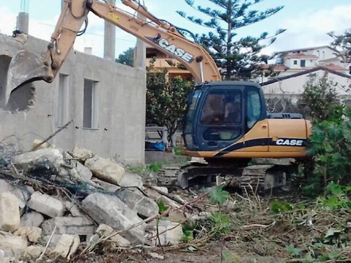 Demolizioni: si celebra la terza gara d'appalto 