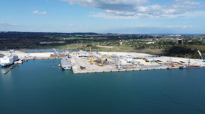 Augusta port hub