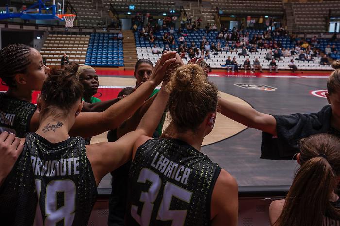 La Passalacqua Ragusa allunga nel finale ed espugna Trieste