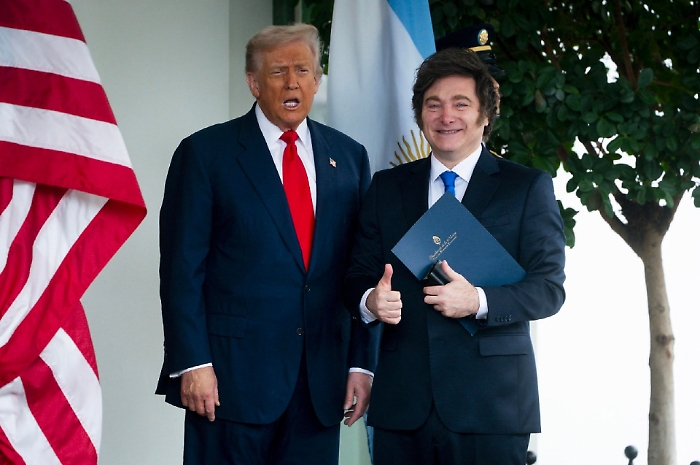 Ucraina, Trump: «Molto deluso da Putin». E sul budget militare Nato minaccia la Spagna  con eventuali dazi