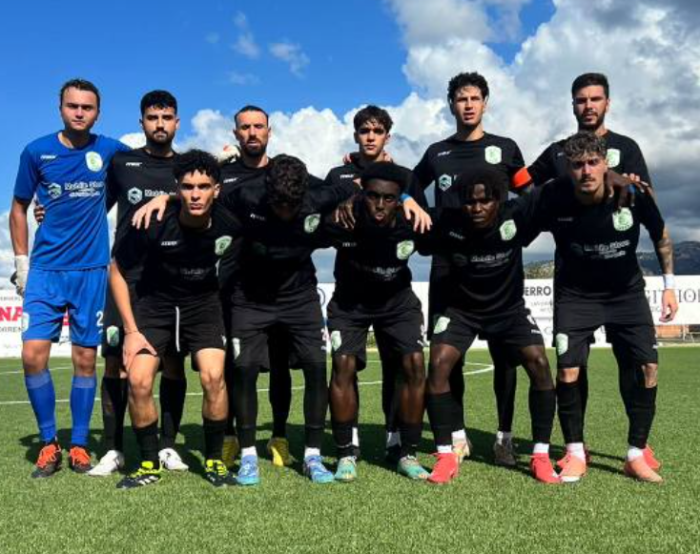 La Leonfortese liquida il tecnico Mario Folisi