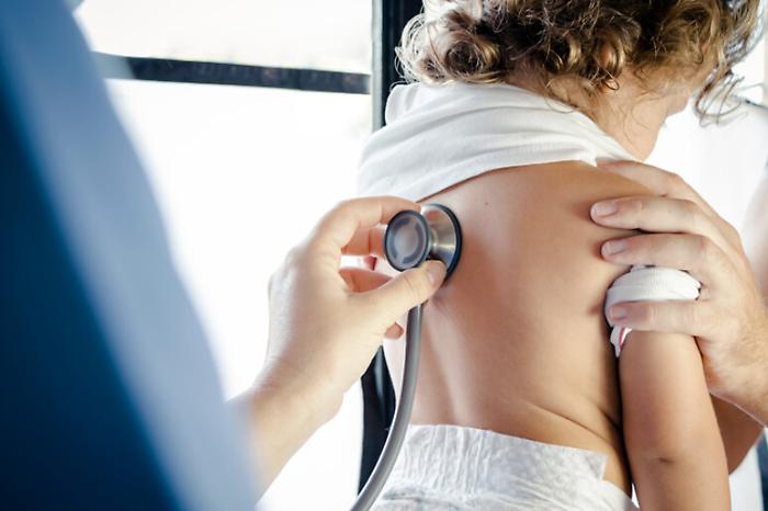 L'allarme del consigliere comunale: «Genitori in difficoltà, a Catania mancano i pediatri di base»