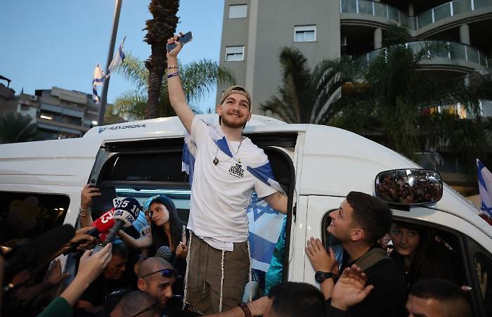 Gaza, cadaveri in cambio di immunità: la tregua sotto scacco tra sospetti e negoziati