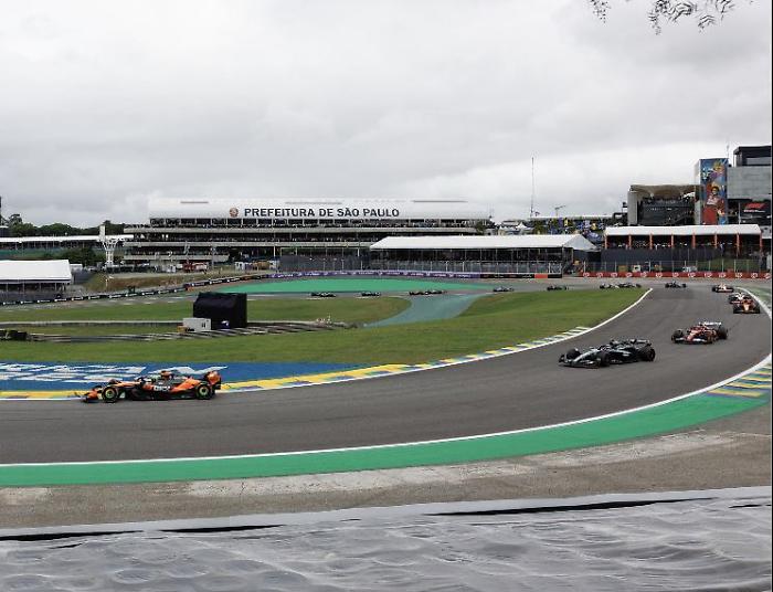 In Brasile Norris è imprendibile, Antonelli la sorpresa del Gran Premio. Per la Ferrari crisi profonda, non vince da un anno