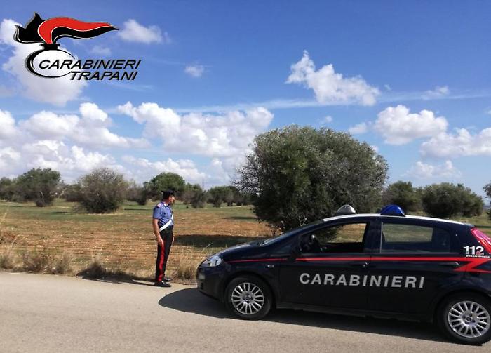 Castelvetrano, trovati con 200 chili di olive nel sacco: denunciati