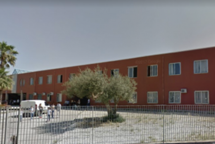 I soliti ignoti hanno portato via poco o nulla. In compenso hanno devastato gli interni