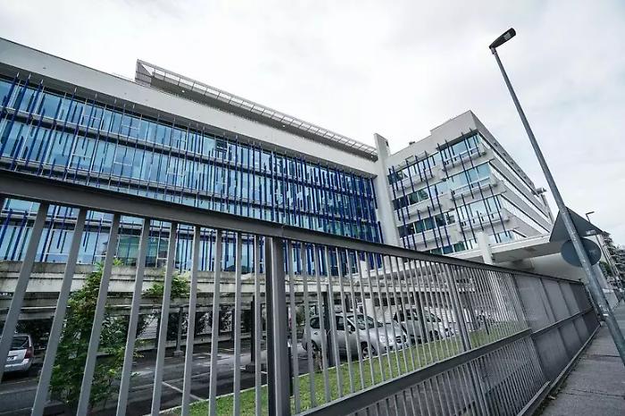 Assalto manifestanti alla Stampa, una trentina di persone identificate: tra loro un sedicenne