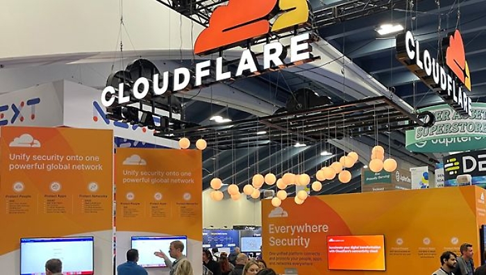 Cloudflare &egrave; di nuovo in tilt: internet globale a rilento, cosa sta accadendo