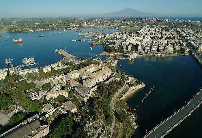 Aretusacque, ricorso sul depuratore: scoppia il caso-politico. «Inganno ai cittadini»