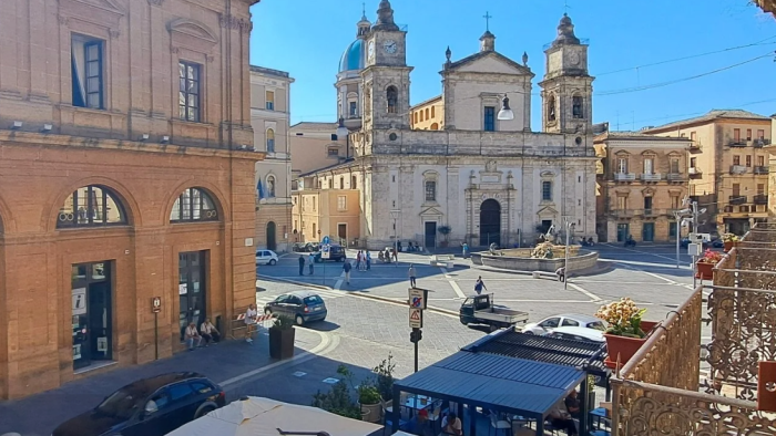 Un anno in bilico tra povert&agrave; crescente e spopolamento: i dati del 2025 su Caltanissetta sono impietosi e le scelte non pi&ugrave; rinviabili