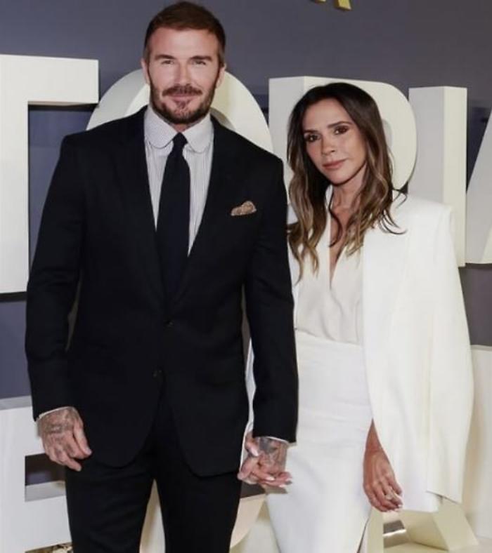 &ldquo;Parlatemi solo tramite avvocati&rdquo;: dentro la frattura Beckham-Peltz che ha gelato una delle famiglie pi&ugrave; mediatiche del mondo