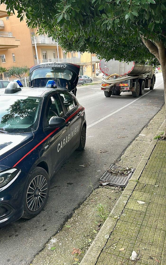 Canicatt&igrave;, 5.000 litri d'acqua senza controlli. Autobotte illegale bloccata a Canicatt&igrave;: era un pericolo per la salute dei cittadini