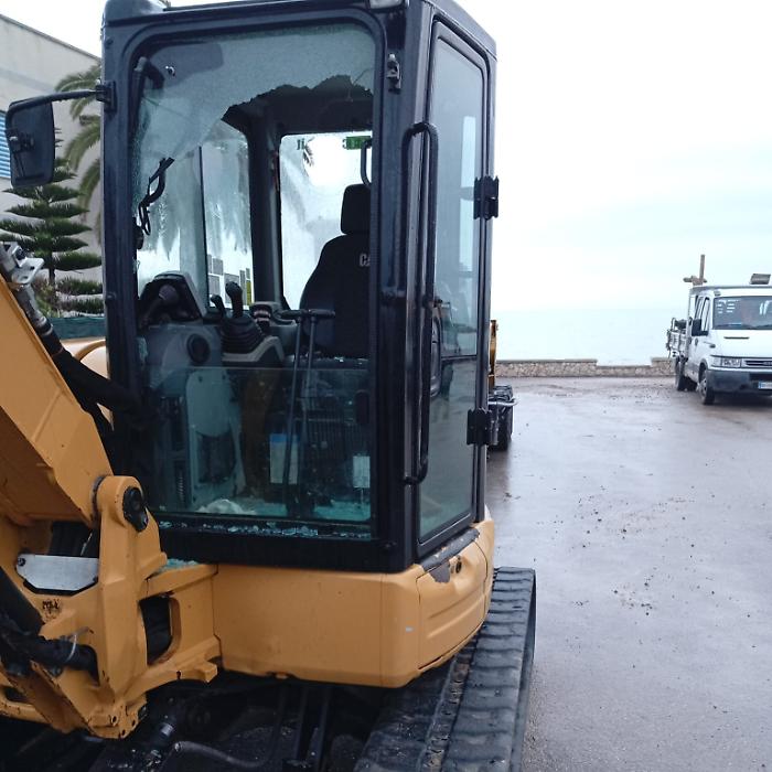 Intimidazione alla 3G Energy di Favara: danneggiati i mezzi nel cantiere di San Leone. La condanna di Open Fiber