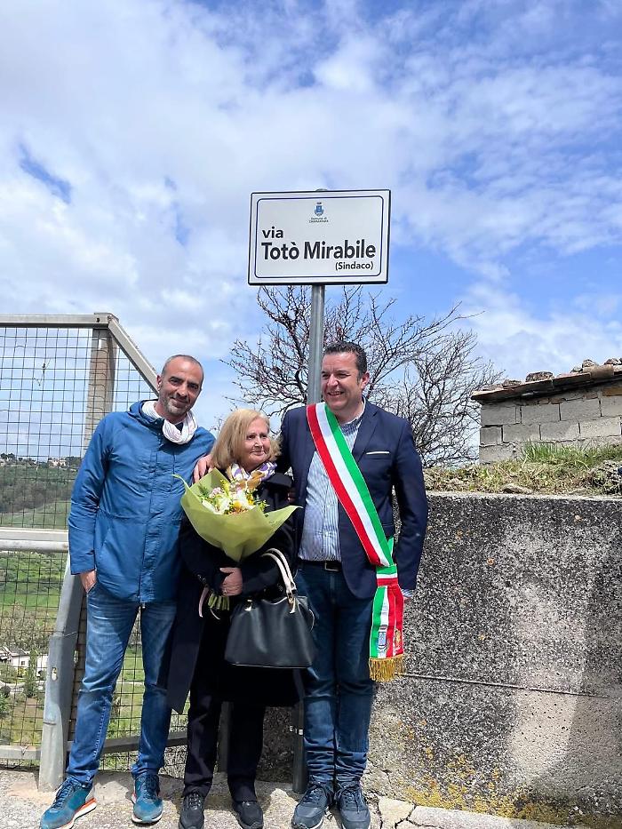 Intitolata via Tot&ograve; Mirabile nella contrada Balatelle: omaggio al sindaco che contribu&igrave; allo sviluppo di Cammarata
