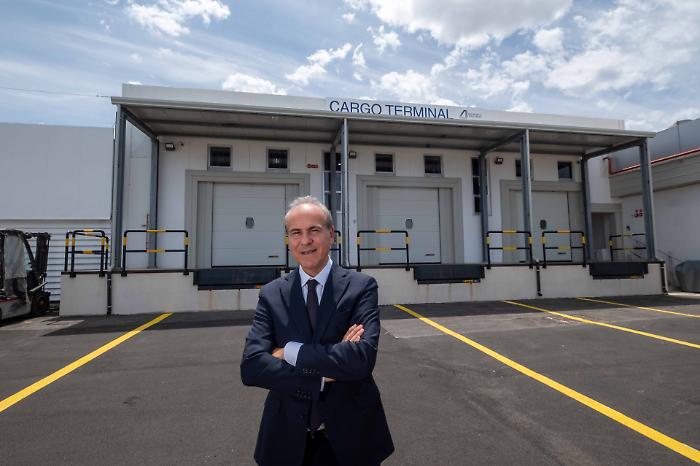 Aeroporto di Palermo, inaugurato il nuovo cargo terminal: triplicati gli spazi dello scalo per il trasporto merci