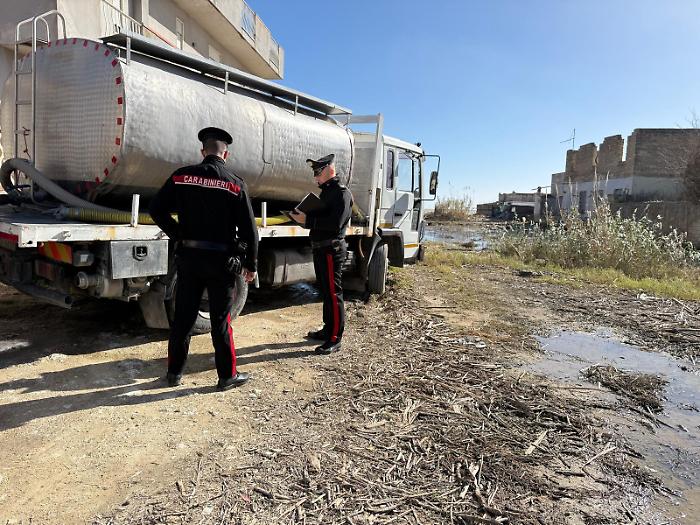  Trasporto acqua: tariffe improponibili. E spuntano i furbetti delle seconde case