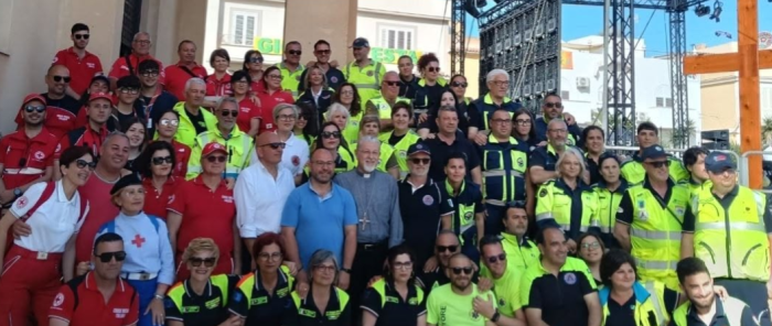 Lampedusa si prepara ad accogliere Papa Leone XIV: macchina della Protezione Civile gi&agrave; schierata