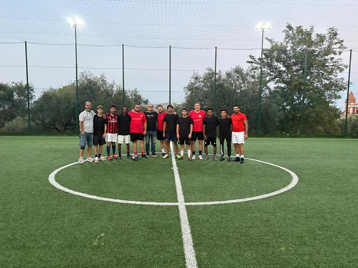 Lo sport unisce a Racalmuto: al campetto "La Mattina" vittoria per 11-5 e integrazione